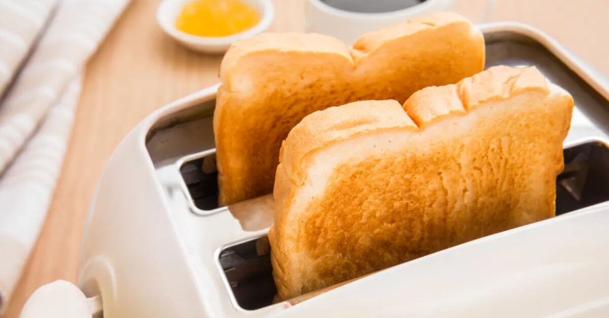 Toaster that toasts evenly on both sides in India